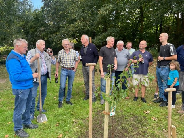 6b93af69-0367-402e-b114-d4db2a8aa9b3